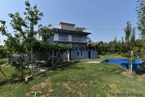 House with swimming pool and large orchard and nutmeg on the 7544 m² land plot, settlement Mihatovići, Tuzla– FOR SALE