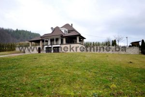Exclusive weekend house w/swiming pool, garagge, orchard and forest, built on the 5994 m² land plot, setlement Gornja Orahovica, Gračanica municipatlity – FOR SALE