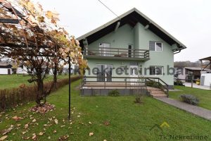 Quality adapted residential building with an area of ​​approx. 220 m², with an outbuilding and a garage, built on a beautiful land plot of 1519 m² in a quiet location near the immediate center of settlement Kiseljak