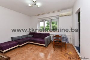 PAZAR – Manji dvosoban stan površine 39 m², 2. sprat, pored Medicinske škole