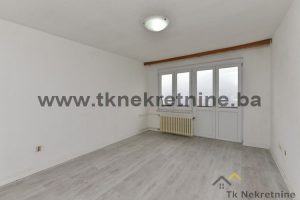 PAZAR – Adaptiran, funkcionalan, dvosoban stan površine 54 m², sa 2 balkona