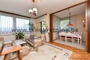 Komforan, svijetao trosoban stan površine 86 m², Novo Naselje – Solina