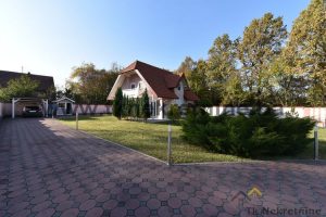 A modern, luxurious villa with an open garage and an auxiliary facility, living area approx. 160 m² with a wonderful private fenced garden of 960 m², built in an excellent, quiet location in the immediate vicinity of the town of Živinice -FOR SALE
