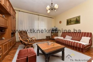 CENTER! Functional two-and-a-half-room apartment on the lower floor of 86 m² located in the city center