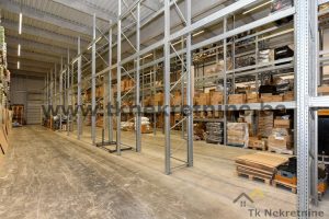 ŠIĆKI BROD – Magacin površine 400 m² sa kancelarijom u novoizgrađenoj hali, pored glavnog puta M-18, Tuzla