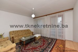 Namješten dvosoban stan površine 59 m², sa 2 balkona, Paša Bunar